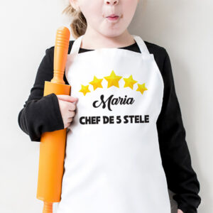 Şorţuri pentru copii Chef de 5 stele personalizat cu nume si mesaj, cu dimensiunea de 55x44cm, culoare alb, textură moale, material poliester