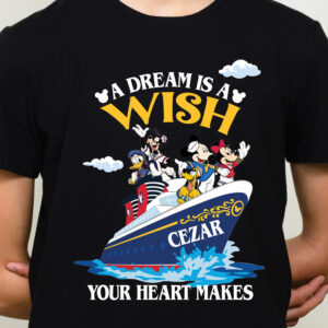 Tricou Disney pentru copii, culoare negru, cu mesajul "A dream is a wish your heart makes", personalizat cu nume.