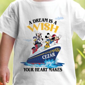 Tricou Disney pentru copii, culoare alb, cu mesajul "A dream is a wish your heart makes", personalizat cu nume.