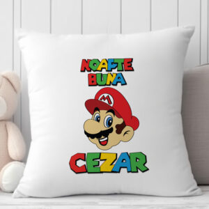 Pernă Super Mario personalizată cu nume pentru copii, 40x40cm, culoare alb, poliester
