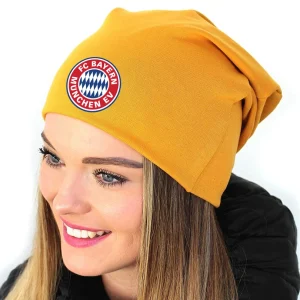 Căciulă Bayern Munchen galbenă din bumbac, cu logo-ul echipei, accesoriu sport pentru suporteri.