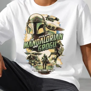Tricou cu Mandalorian şi Grogu din Star Wars, regular fit, bumbac 100%, pentru copii şi adulţi