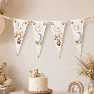 Ghirlandă botez cu Ursuleţ şi baloane crem pentru decor candy bar şi petrecere elegantă