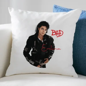 Pernă Michael Jackson personalizată 40x40 cm cu nume personalizat și design inspirat de Regele Pop