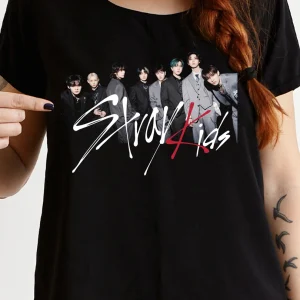 Tricou Stray Kids negru cu design modern K-pop pentru fete