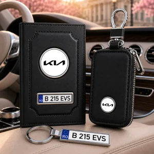 Portofel Kia personalizat negru cu logo Kia, husă cheie auto și breloc cu număr de înmatriculare