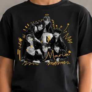 Tricou personalizat cu BTS pe fond negru, imprimare rezistentă și material bumbac 100%