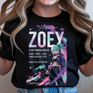 Tricou negru personalizat Zoey KPop Demon Hunters cu nume și design anime colorat